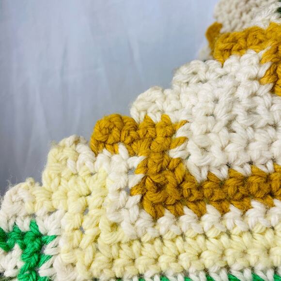 Vintage Woven Crocheted Chevron Pattern Afghan Blanket Tassle Fringe Trim - Picture 4 of 4